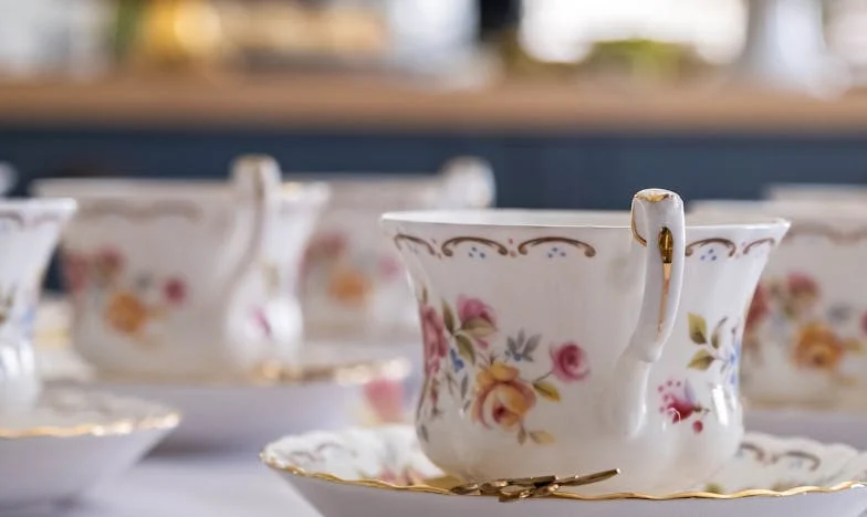 Después de la muerte de mi padre, eché a su pareja: mi familia me odia, pero no me arrepiento