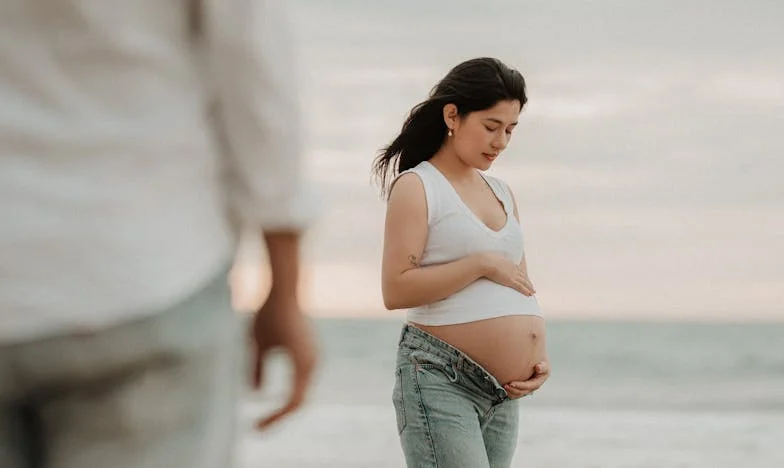 El día que eché a mi hijo y a su esposa: la culpa que me persigue