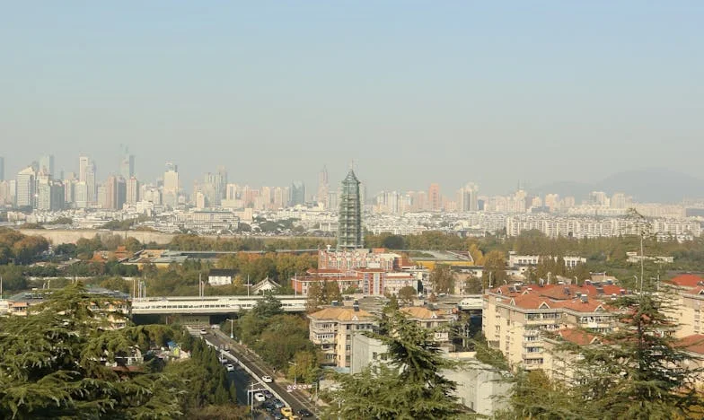 En la sombra del desprecio: Una hija en busca de su voz