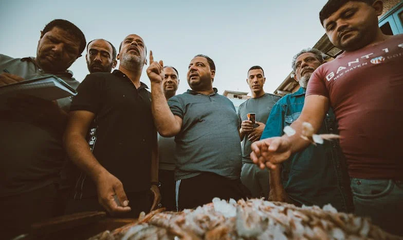 Entre paredes y silencios: Mi vida bajo el techo de mi suegra en Madrid