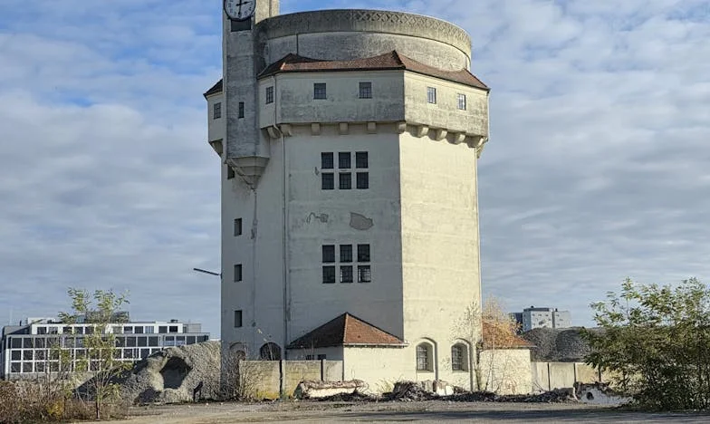 “Mamá, desde hoy duermes en la cocina”: La historia de una madre española desplazada en su propio hogar