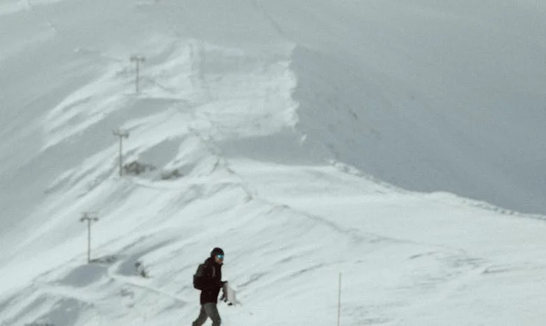 Cuando el amor se convierte en carga: La historia de una madre entre su hijo, su nuera y un hogar perdido