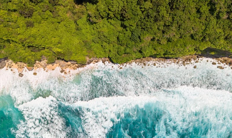 Cuando los desconocidos llaman a tu puerta: La noche que cambió mi vida en un piso de Carabanchel
