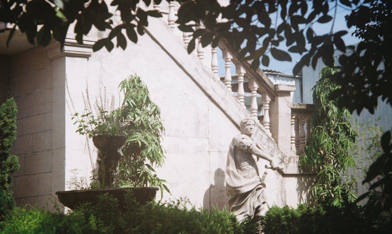 Dieciocho años de café y silencio: La verdad que descubrí cuando don Eusebio desapareció