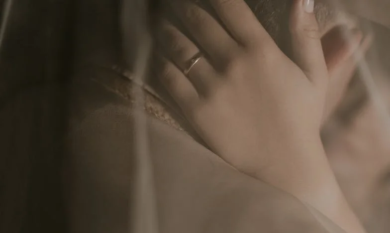 El silencio tras la puerta: la verdad que nunca imaginé