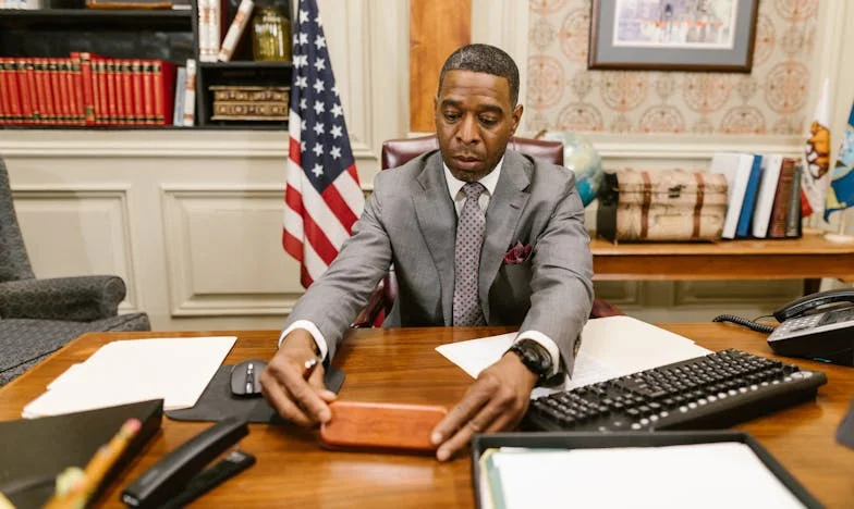 Le regalamos el piso de los abuelos a nuestra hija... y ahora nos sentimos como intrusos en su vida