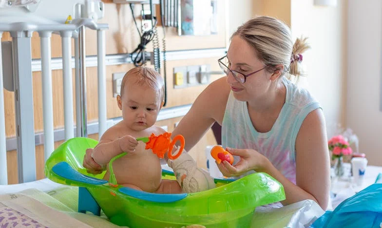 No fui invitada a la boda de mi hijo, pero tuve que darles un hogar: El doble rasero en mi familia