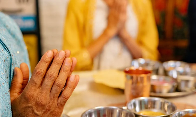 Nunca pude decirle a mi madre que estaba embarazada: El secreto que rompió mi familia tras la herencia