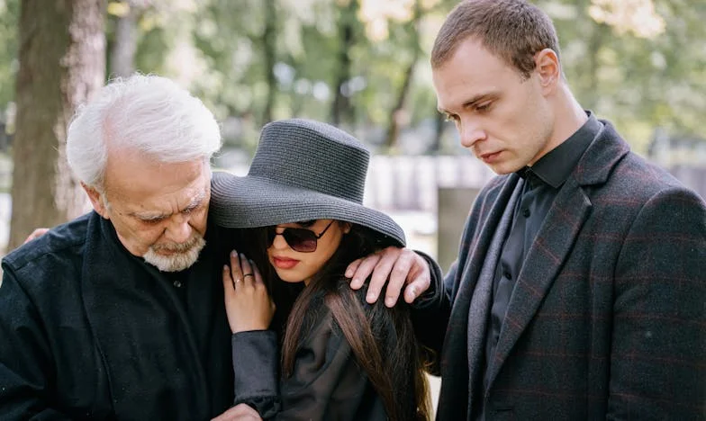 “¡Sinvergüenza! ¡Tú no tienes hijos, y yo soy madre!” – El día que mi cuñada destrozó mi cumpleaños para no devolverme el dinero