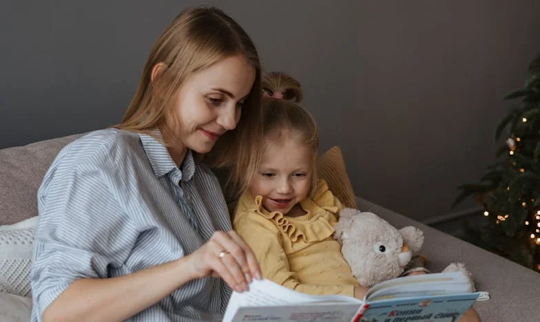 Cuando el Silencio Grita: El Abrazo de una Madre en la Tormenta