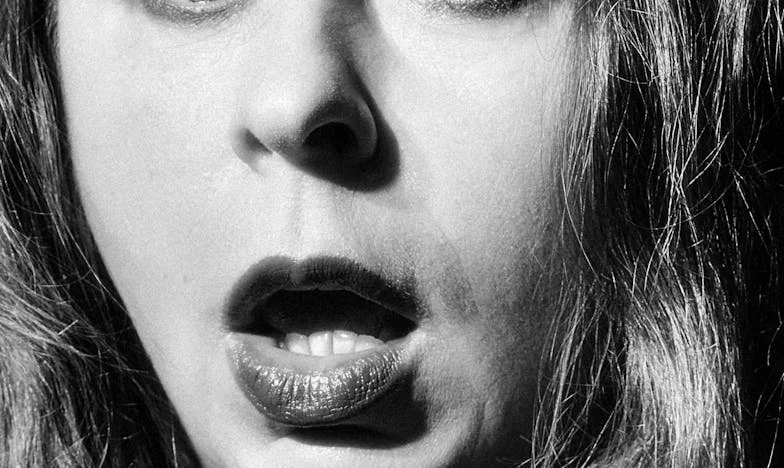 Cuando el Límite se Rompe: La Historia de una Madre y su Vecina en Madrid