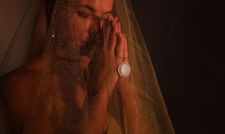 Cuando mi madre se mudó a casa: Vivir entre dos fuegos