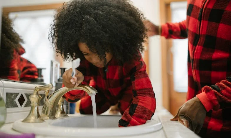 “¡Un nieto me basta!”: El día que mi suegra rompió nuestra familia