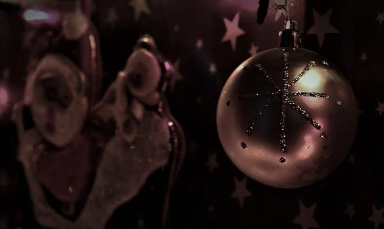 Cuando mi hijo murió, mi nuera me dio la espalda... pero el destino tenía otros planes