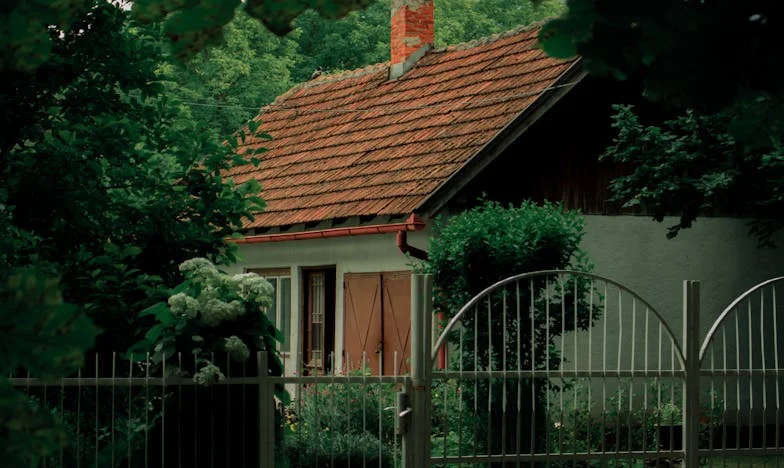 Mi madre regaló mi casa a mi exmujer por los niños: Historia de traición y perdón