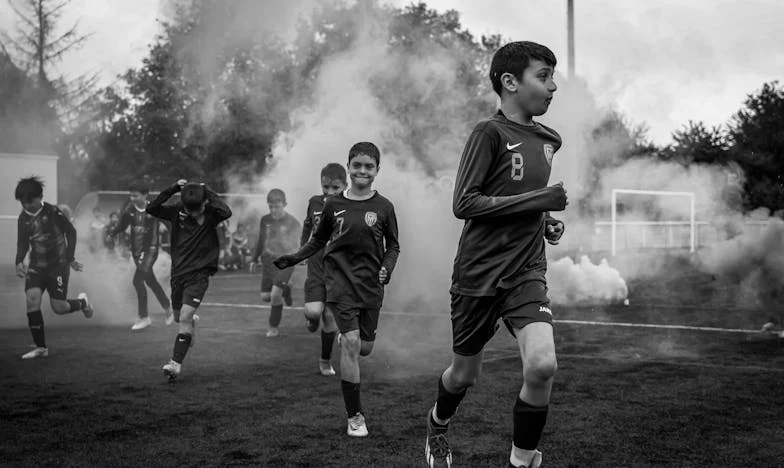 J'ai trouvé une enveloppe sous mon paillasson : la photo qui a brisé ma vie