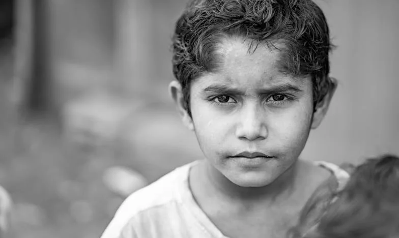 « Je ferme la porte derrière moi, parce que je ne peux plus te regarder » : Quand mon mari a quitté notre vie après 30 ans