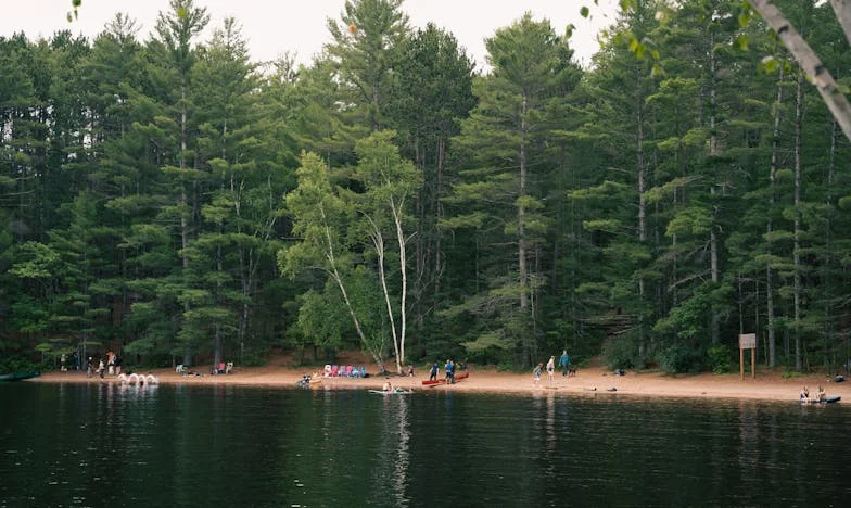 Ma belle-fille m’a éloignée de mes petits-enfants… Mais la vérité était bien plus douloureuse que je ne l’imaginais