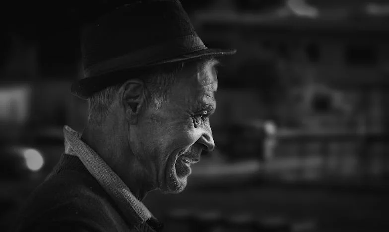 Il veut que je l’épouse à nouveau… pour offrir un toit à notre fils : Mon ex-mari me met face à un choix impossible