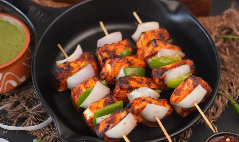 Je me sens une étrangère chez moi : le récit d'une grand-mère et de sa petite-fille