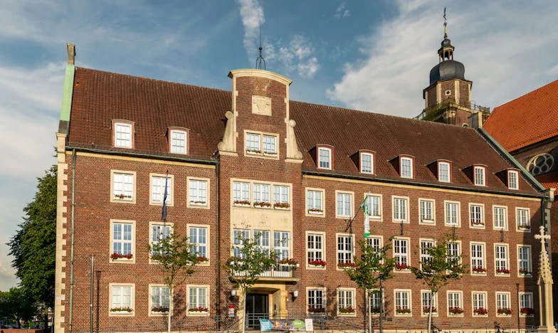 Mon mari veut envoyer mon fils chez sa mère : Je ne le laisserai pas faire !