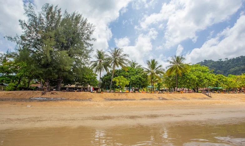 « Ce soir, ma fille a claqué la porte : quand la famille éclate, que reste-t-il ? »