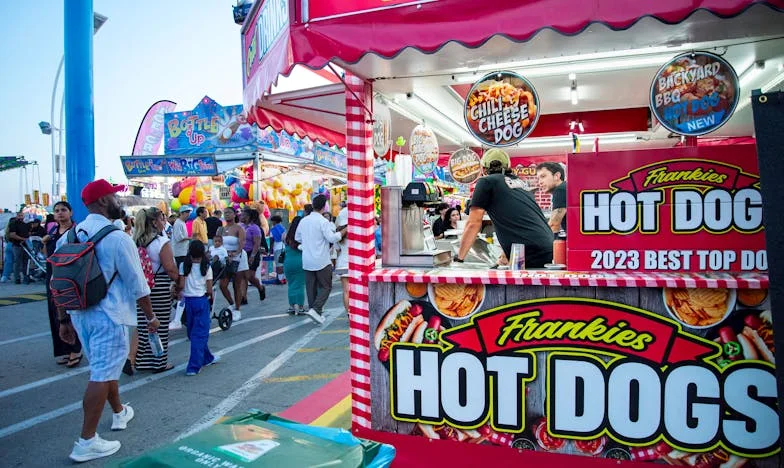 « J’ai découvert la maîtresse de mon mari… et tout s’est effondré en une soirée »