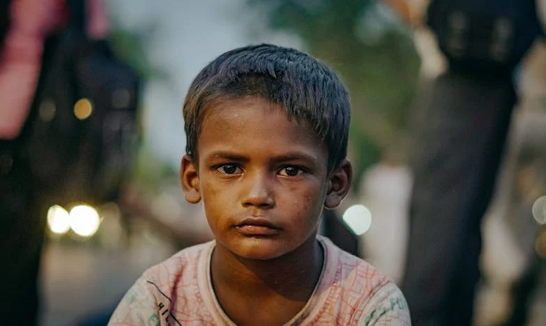 « J’ai demandé à Monique, 70 ans, comment elle survit seule : ce qu’elle m’a répondu m’a bouleversée »