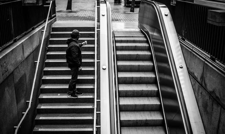J’ai tout sacrifié pour mes enfants… Aujourd’hui, je ne suis plus qu’une ombre dans leur vie. Est-ce vraiment ce que je mérite ?