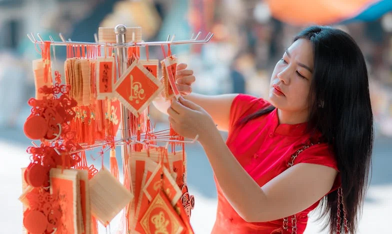 « Je t’aime, mais je ne veux plus être seulement la nounou de mes petits-enfants » : Mon cri du cœur d’une grand-mère française