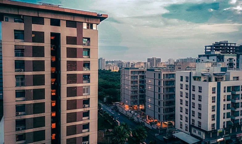 « Maman, on t’a donné l’argent : pourquoi les enfants n’ont-ils pas été nourris correctement ? » – Le jour où j’ai découvert la vérité sur ma mère et mes enfants