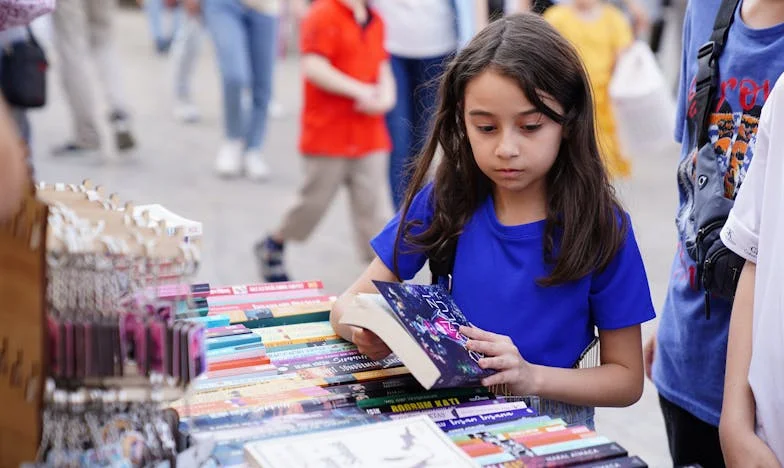 « Pourquoi l’amour me fuit-il ? » : Mon histoire d’espoir et de désillusion à Paris
