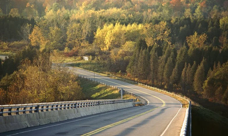 Quand les cadeaux de Mamie déchirent notre famille : mon fils ne nous voit plus que comme des parents « radins »