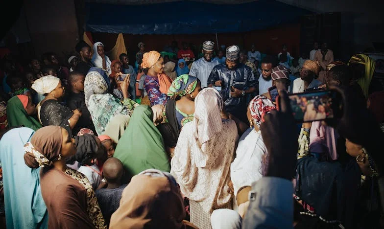 « Trop tôt pour des petits-enfants ! » : Le jour où ma belle-mère a brisé le silence devant toute la famille