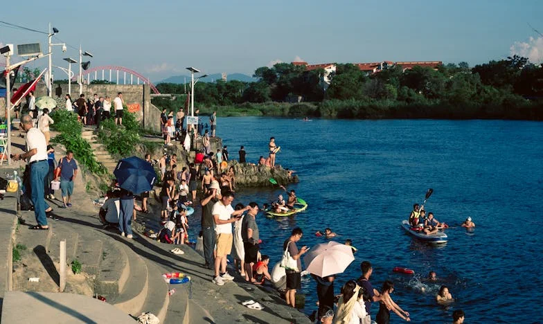 Après 25 ans de mariage : trahie par mon mari et ma meilleure amie, comment se reconstruire ?