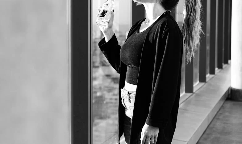 Je n’ai jamais compris pourquoi ma mère cuisinait pour mon mari : Une nuit, j’ai découvert la vérité…