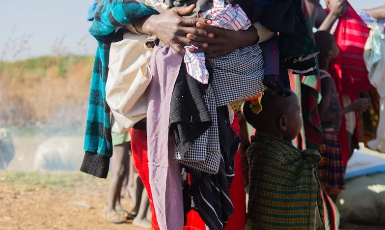Ma petite-fille s'efface sous mes yeux : dois-je briser le silence familial pour la sauver ?