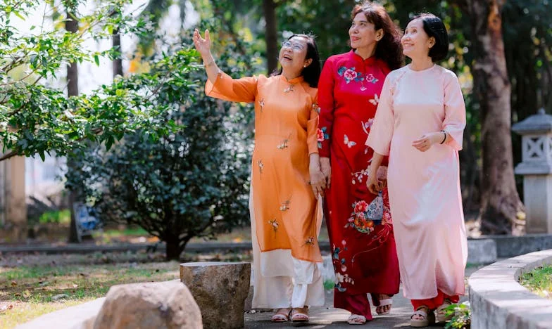 Mensonges, silences et renaissance : Le chemin d'une femme française vers elle-même