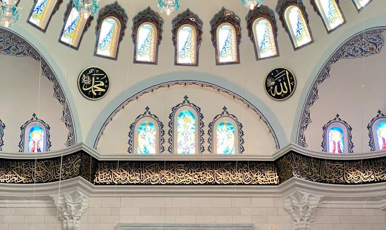 « Ce n’est pas son enfant ! » – Mon combat de mère rejetée, entre exclusion, renaissance et pardon