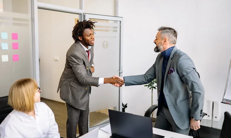 Divorce n’était que le début : Comment mon ex-mari et ma belle-mère ont voulu m’arracher mon fils et mon bonheur