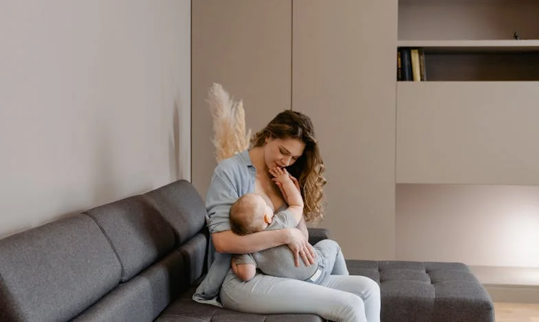 « Pourquoi c’est toujours moi qui craque ? » : Le cri silencieux de Julien face à la vie parfaite des autres