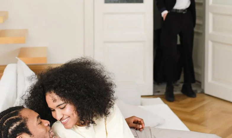 « Quand j’ai voulu confier mon fils à ma belle-mère : le jour où tout a basculé »