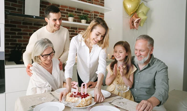 Deux visages, une vérité : Quand mes jumeaux ont bouleversé notre village