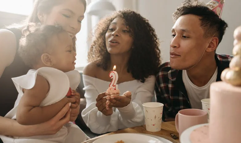 Je supplie mon mari de partager les tâches ménagères, mais il refuse : mon cri silencieux
