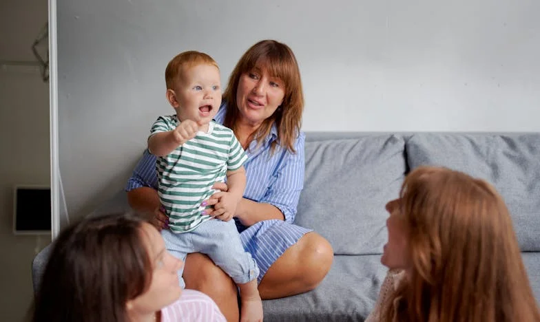 « Prends-le avec toi, pour toujours » : le jour où ma fille m’a confié son fils