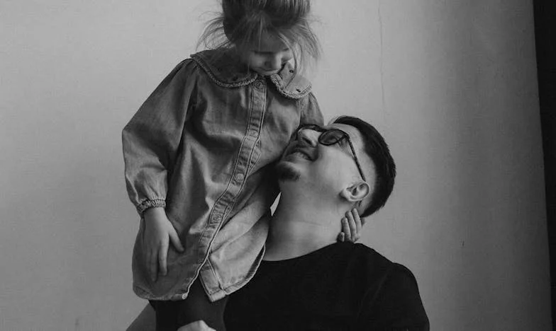 Il m’a dit qu’il avait besoin d’une pause… Trois jours plus tard, je l’ai vu sourire avec une autre sur la plage