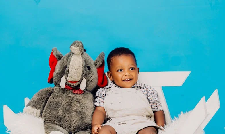 Quand l’Amour et les Secrets S’entrechoquent : L’Histoire de Camille et Léo