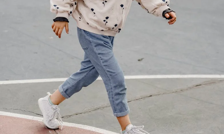 Sous le même toit : Histoire de trahison et de silence