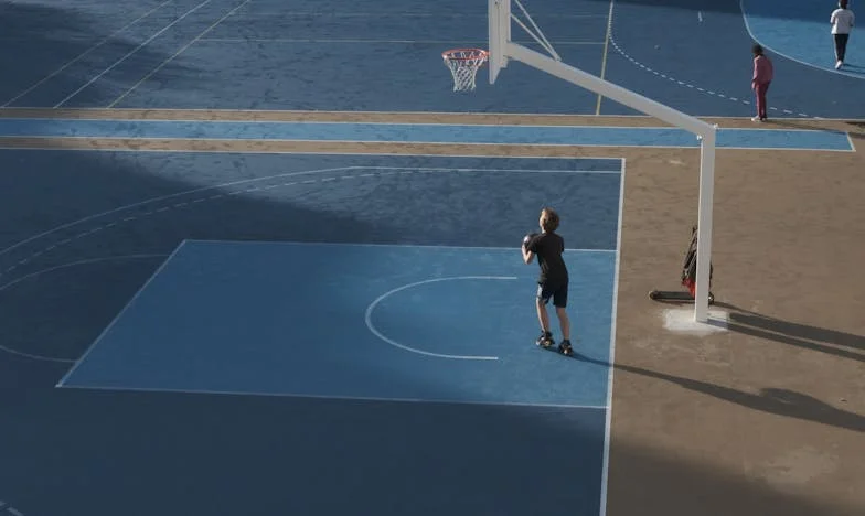 Entre le regard de mon père et les rêves de mon fils : ma lutte pour la paix familiale