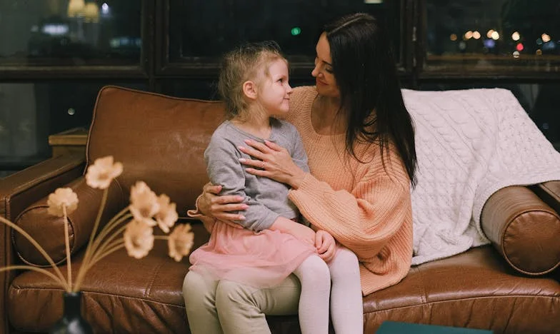 Mon fils s’est marié en secret à l’étranger : le choc d’une mère française